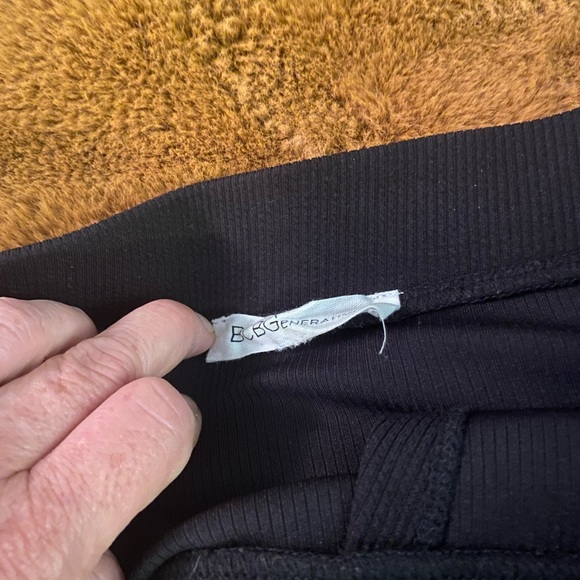 BCBGeneration ❤️ Black Slit Knit Knee Skirt - Picture 7 of 8